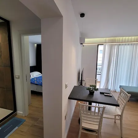 Aura 1 Apartamento Tirana